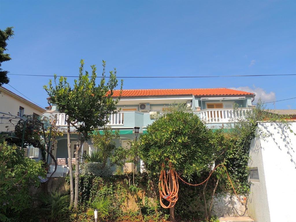 Apartments Zlatko Krk Town Exterior photo
